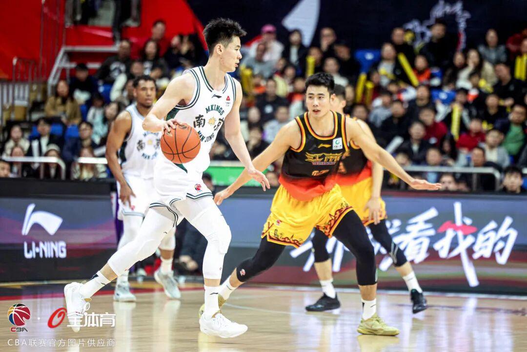 九游体育官网-CBA积分榜，浙江加时胜广厦，上海独占榜首，山东连胜，北京3连胜